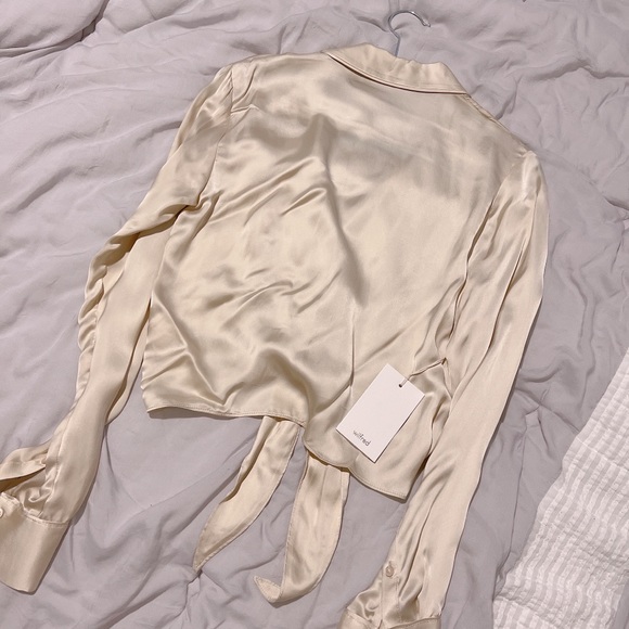 Aritzia Wilfred Tie Front Blouse - Picture 2 of 7